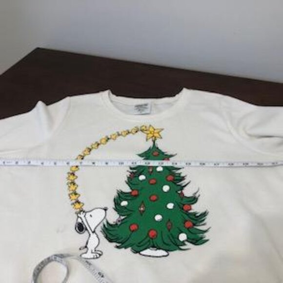 Peanuts Snoopy Cozy Fleece Christmas Tree White Sweatshirt. - Picture 13 of 16